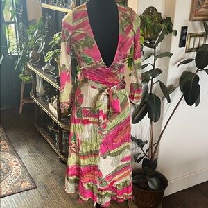Set of 2 Floral Wrap Dress - Pink and Green